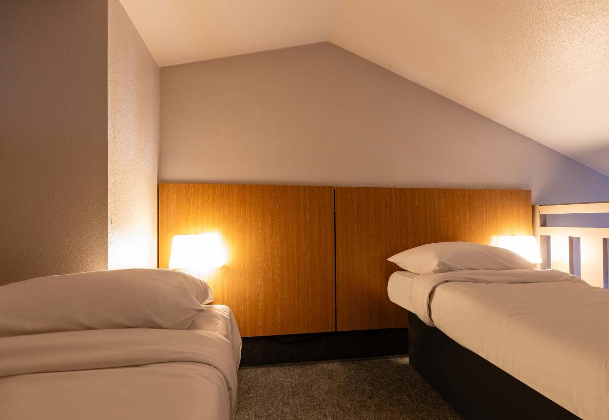 B&B HOTEL Grenoble Université Gières Esterno foto