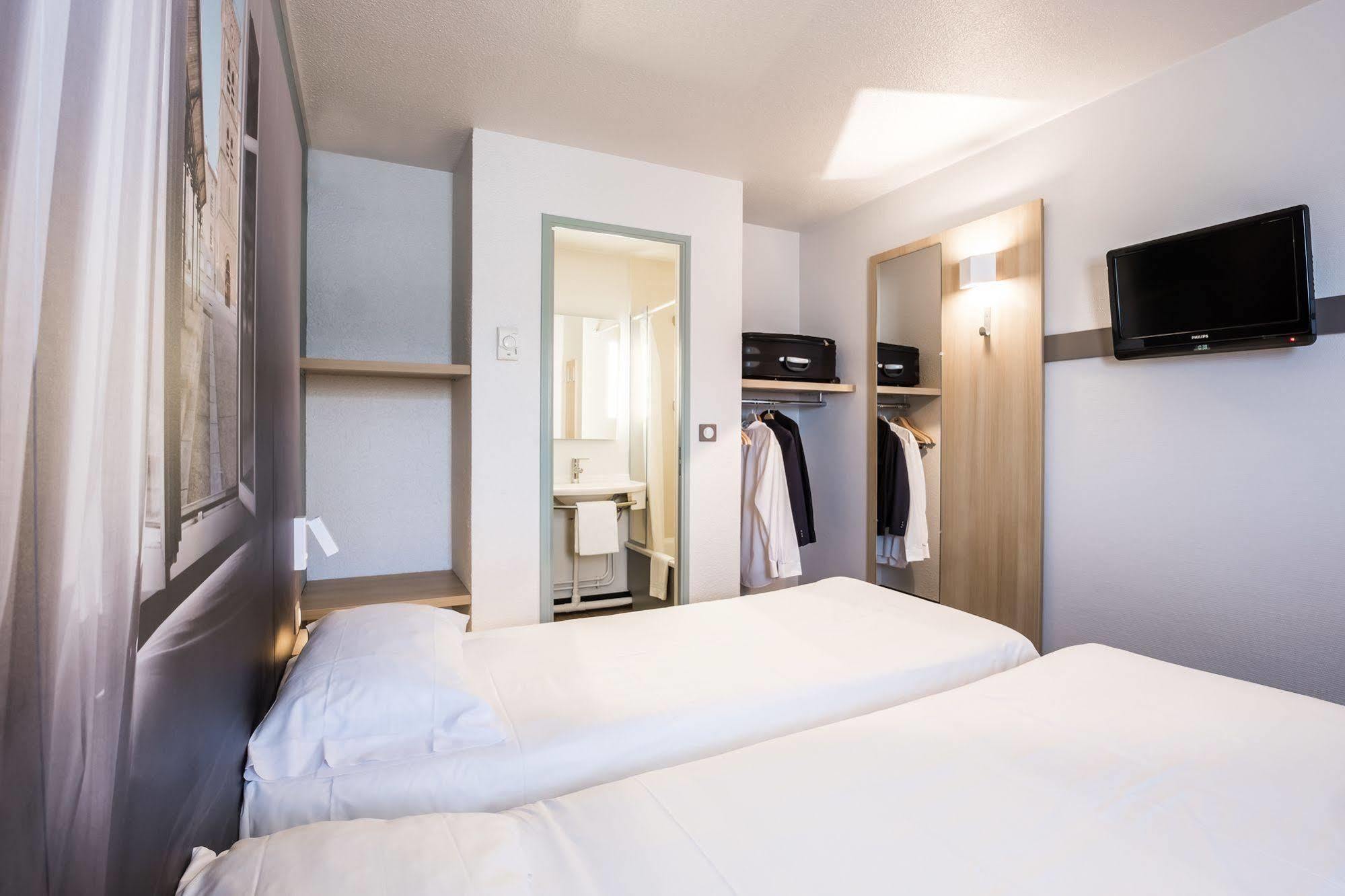 B&B HOTEL Grenoble Université Gières Esterno foto